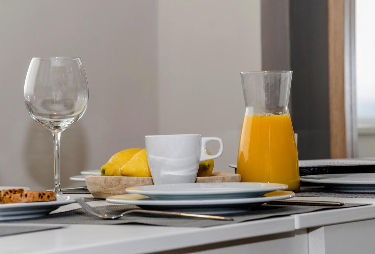 Sitges Spaces Deluxe Centre Apartment ภายนอก รูปภาพ